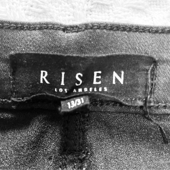 Risen Elegant Black Wide/Flare Leg Jeans Size 13- 31 ~ Casual - Picture 3 of 10